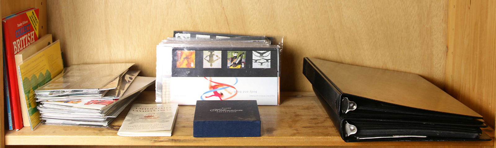 A collection of mostly British modern stamps (1 of 1)