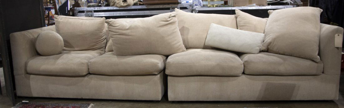 A large Kreiss 4 seat sofa (1 of 1)