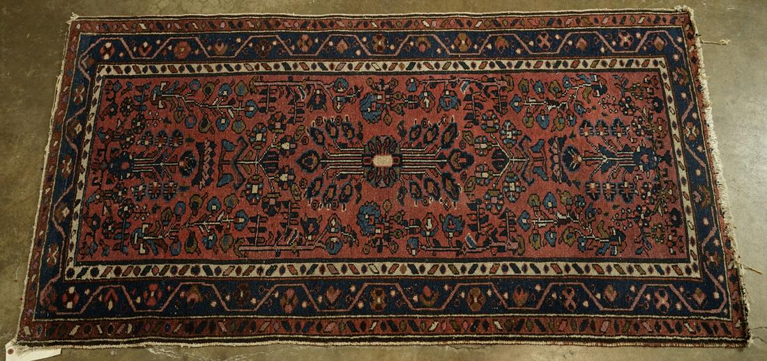 Persian Hamadan carpet (1 of 1)