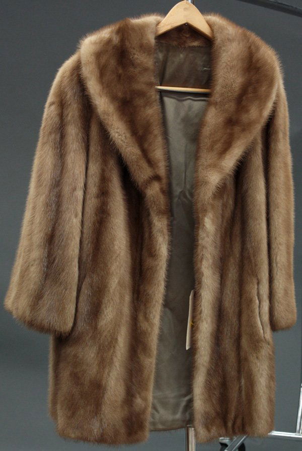 4249: Vintage EMBA Pastel natural brown mink coat - Jul 11, 2009 ...