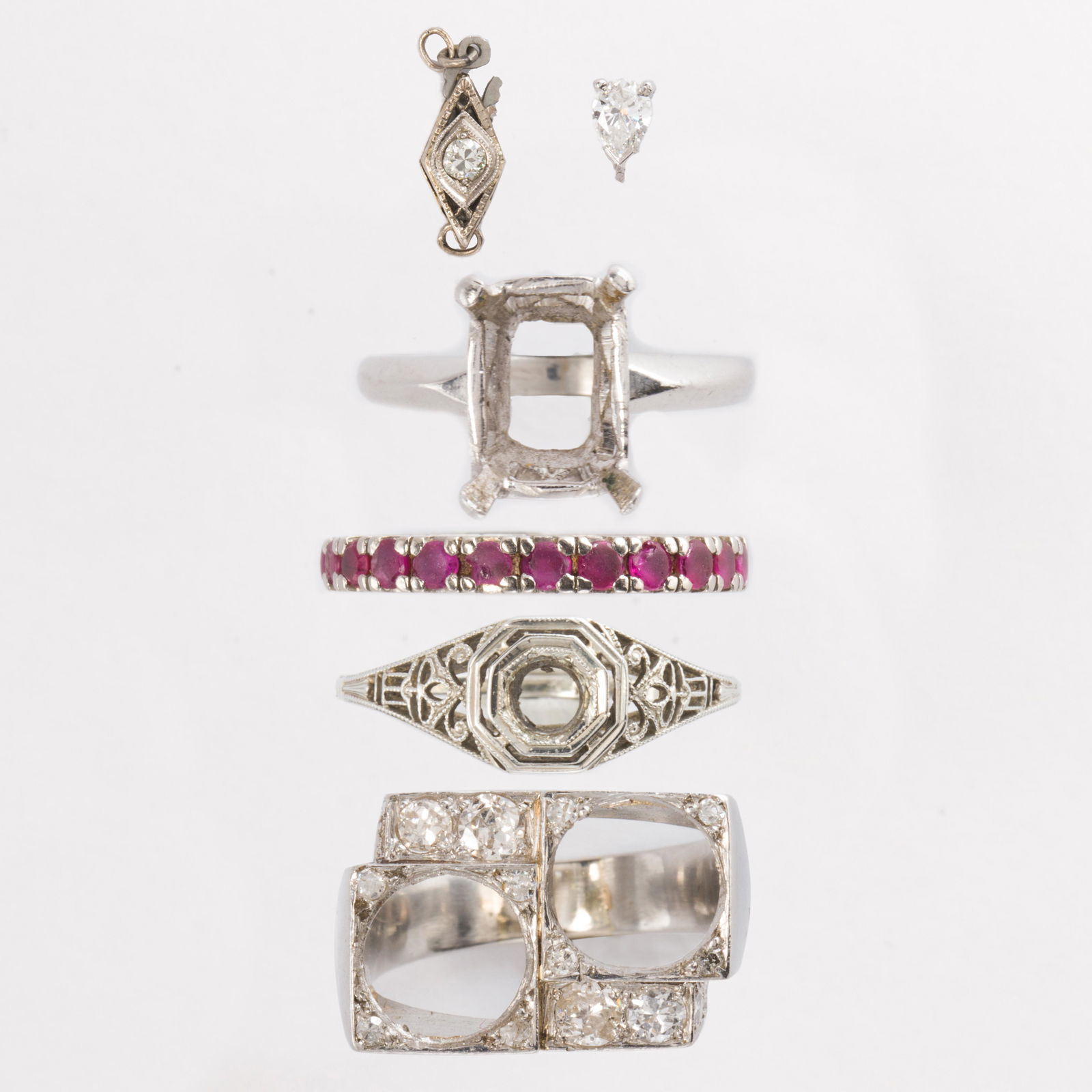 A group of ring mounts and fittings (1 of 6)