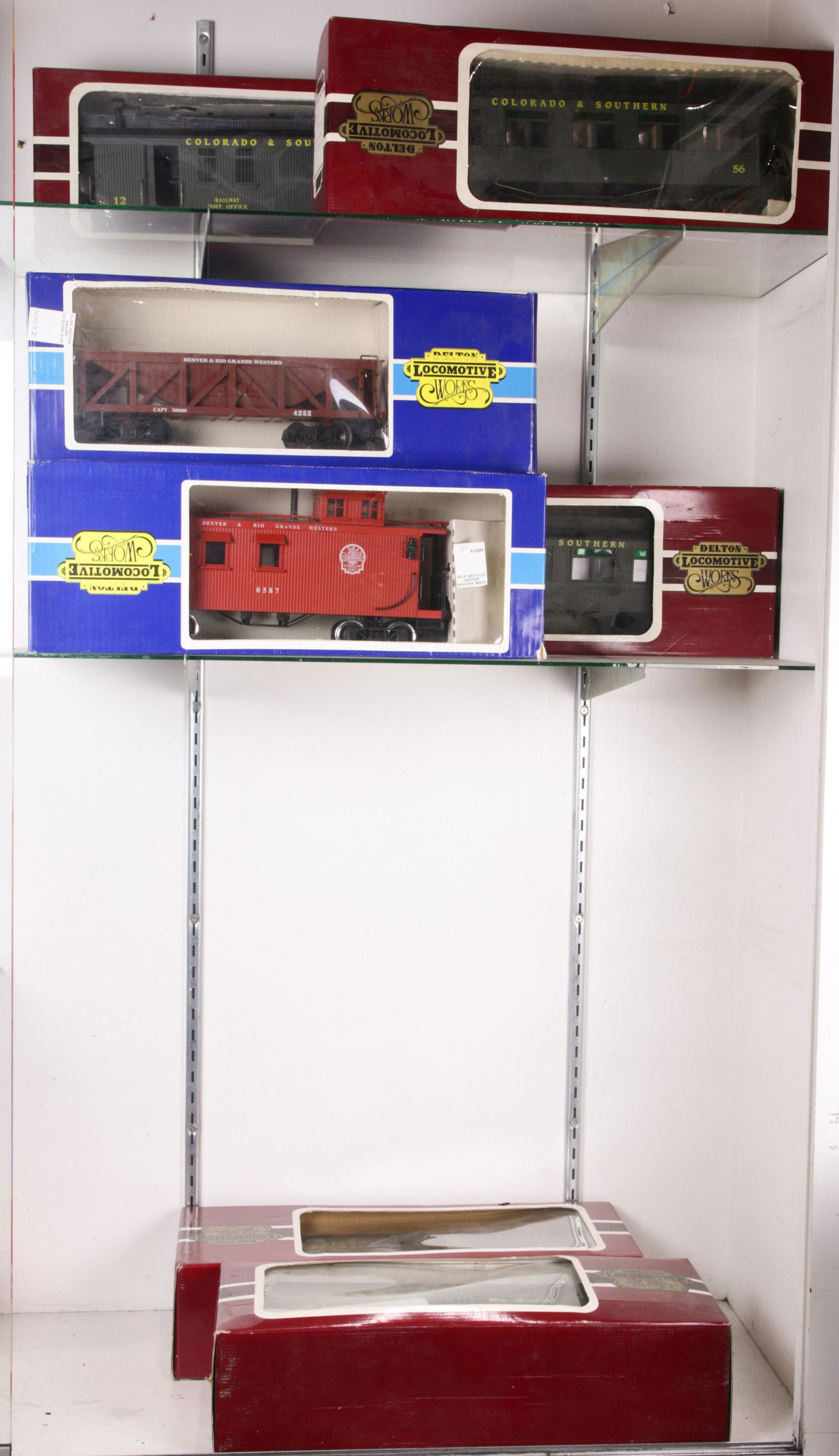 (lot of 7) Delton Locomotive Works model train group (1 of 2)