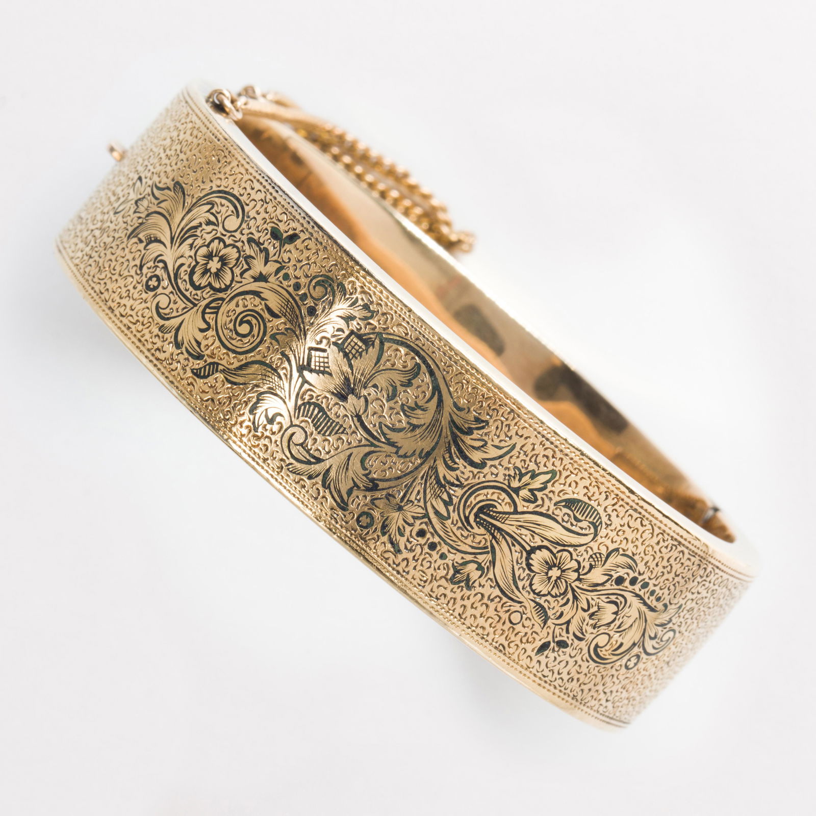 A Victorian enameled fourteen karat gold bangle (1 of 1)
