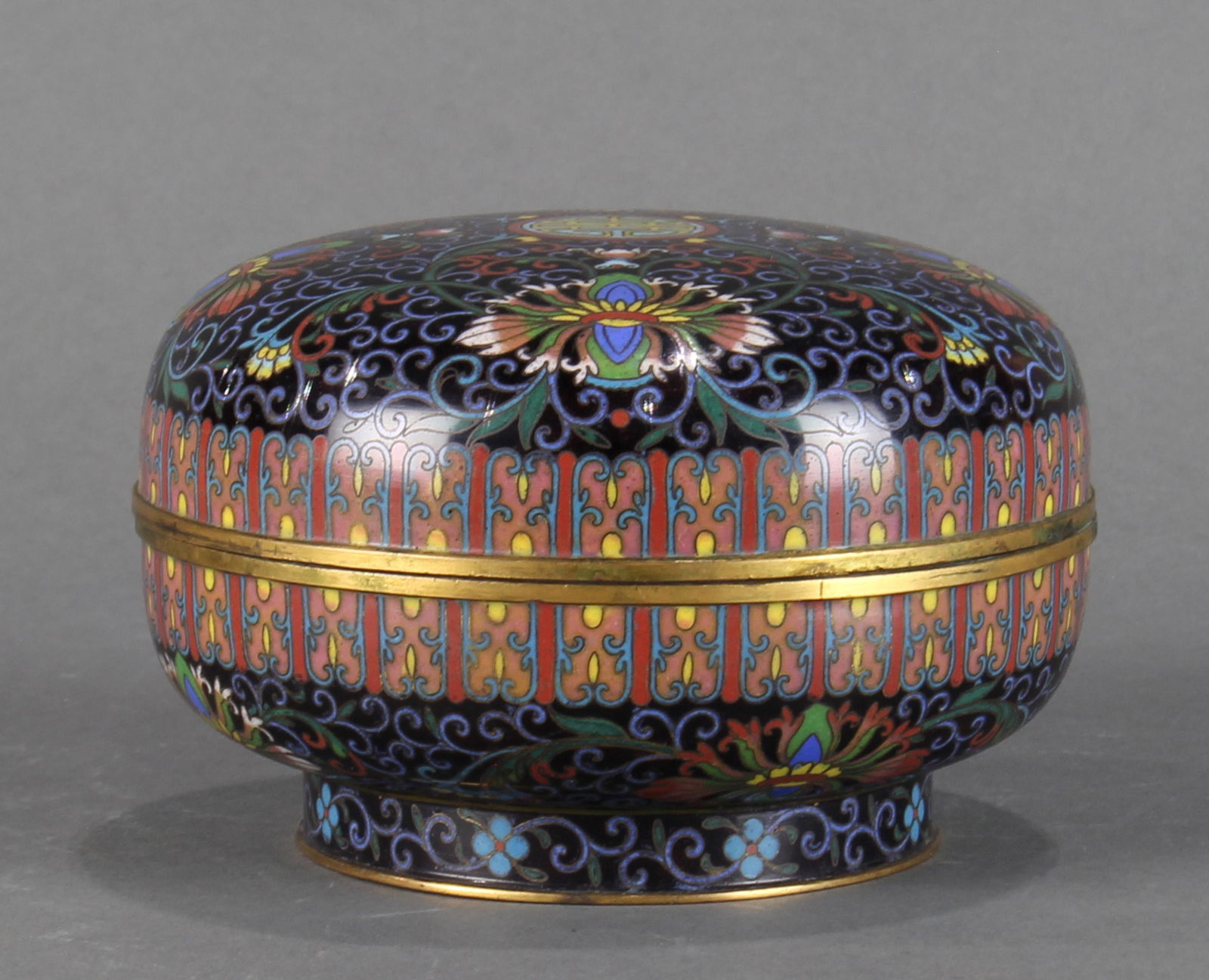 A Chinese cloisonne box (1 of 3)