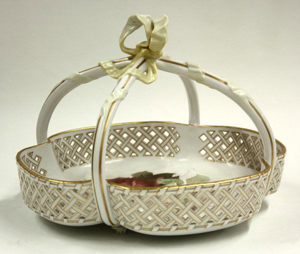 KPM Berlin porcelain reticulated bowl/basket: KPM Berlin porcelain reticulated bowl/basket, early 20th century, with cross handle, 10.5''d