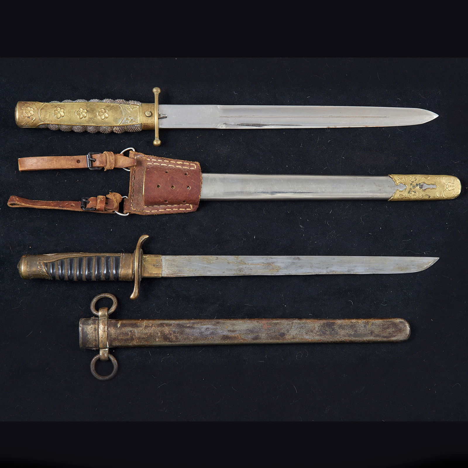 (lot of 2) Japanese World War II officer daggers (1 of 6)