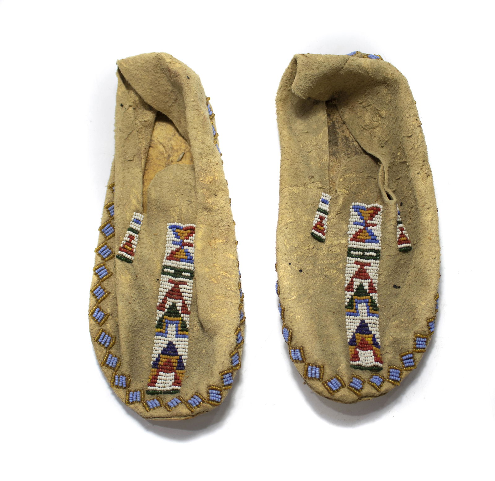 Pair beaded mocassins, 8.5"l (1 of 1)
