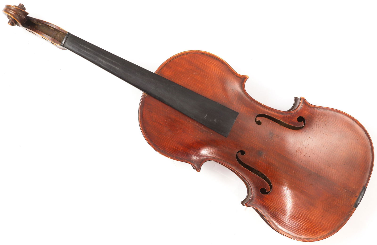 A full size violin labelled Baczynski (1 of 9)