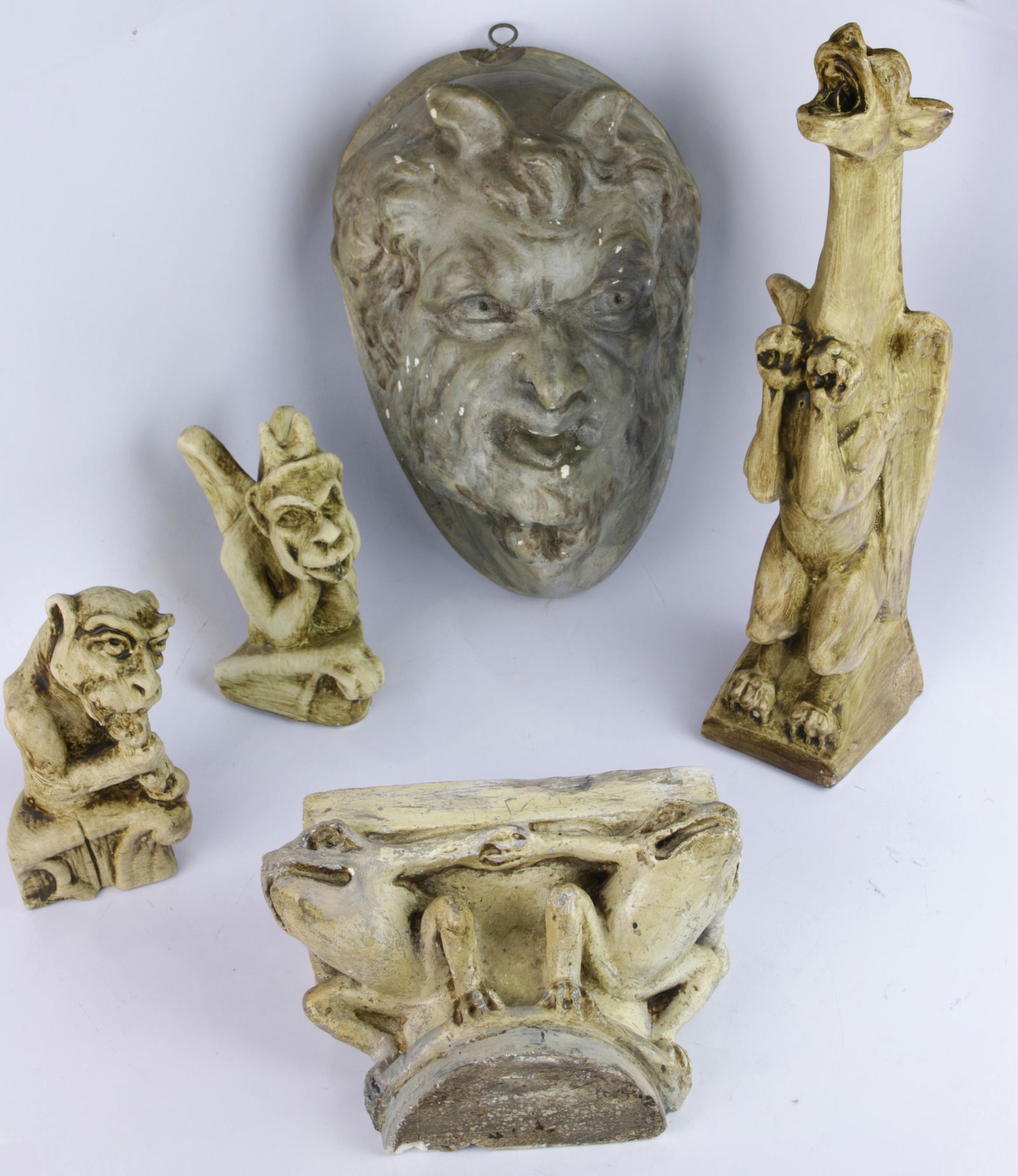 (lot of 5) A group of Medieval style plaster ornaments (1 of 2)