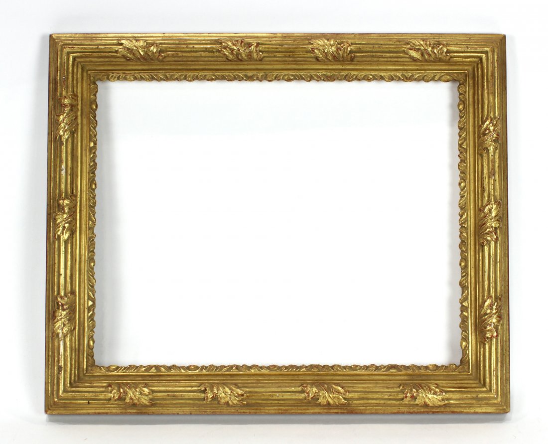 Giltwood picture frame (1 of 2)