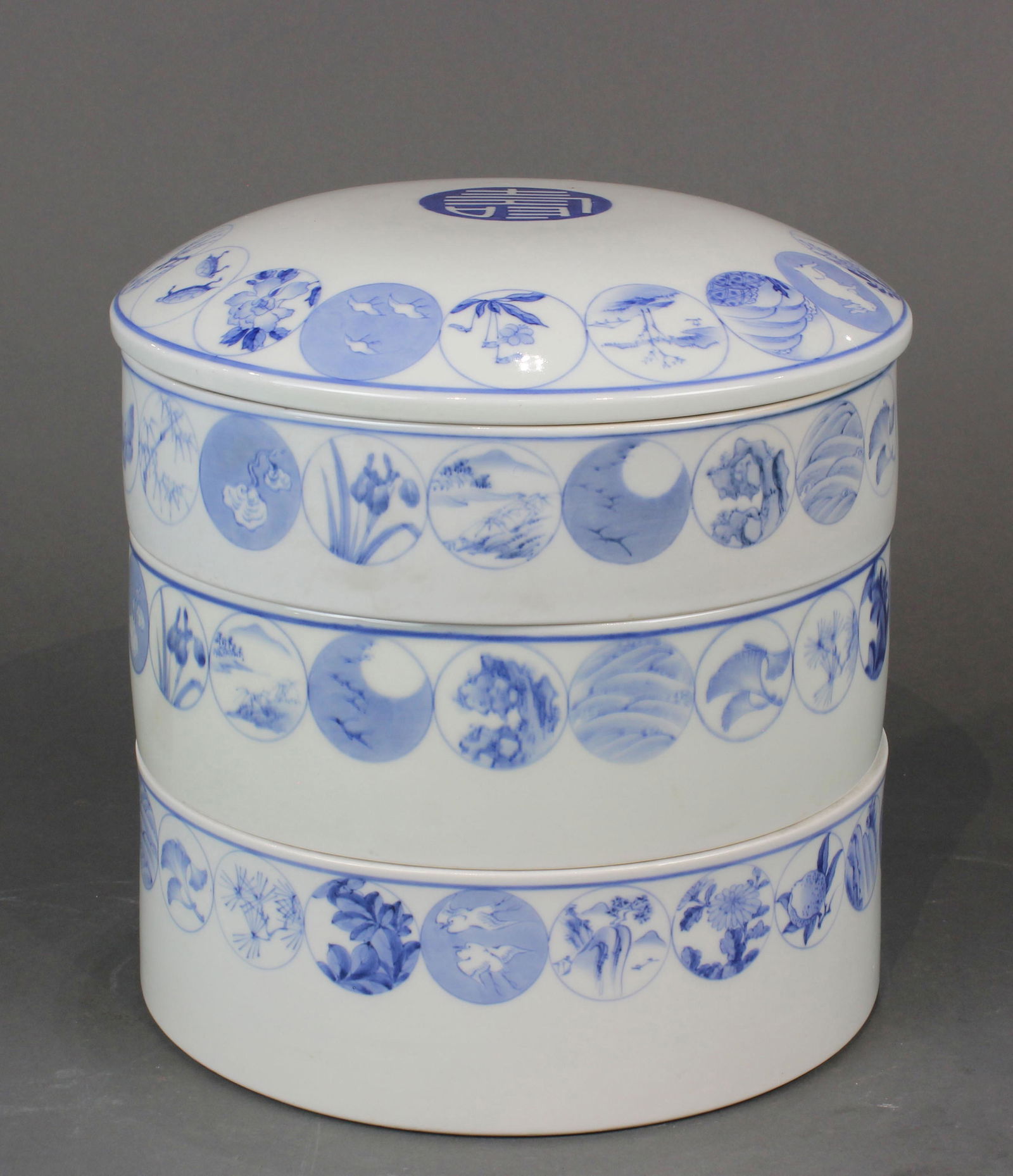 Japanese blue and white three-tiered stacking circular (1 of 2)