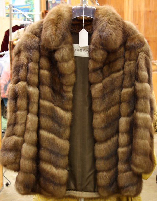 Vintage fur coat: Brown sable fur coat having collar, retailed by Hopper Furs Saint Louis