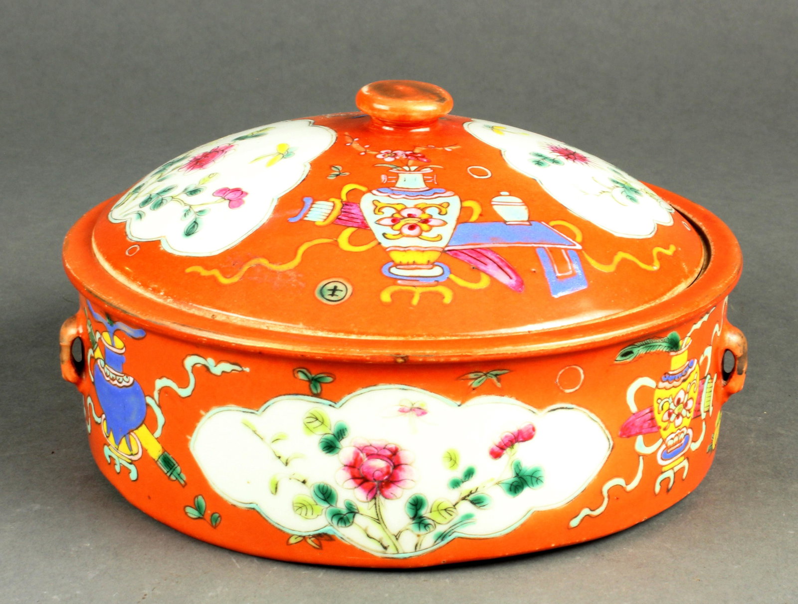 Chinese famille rose coral ground container: Chinese famille rose coral ground container, 7.5"dia.