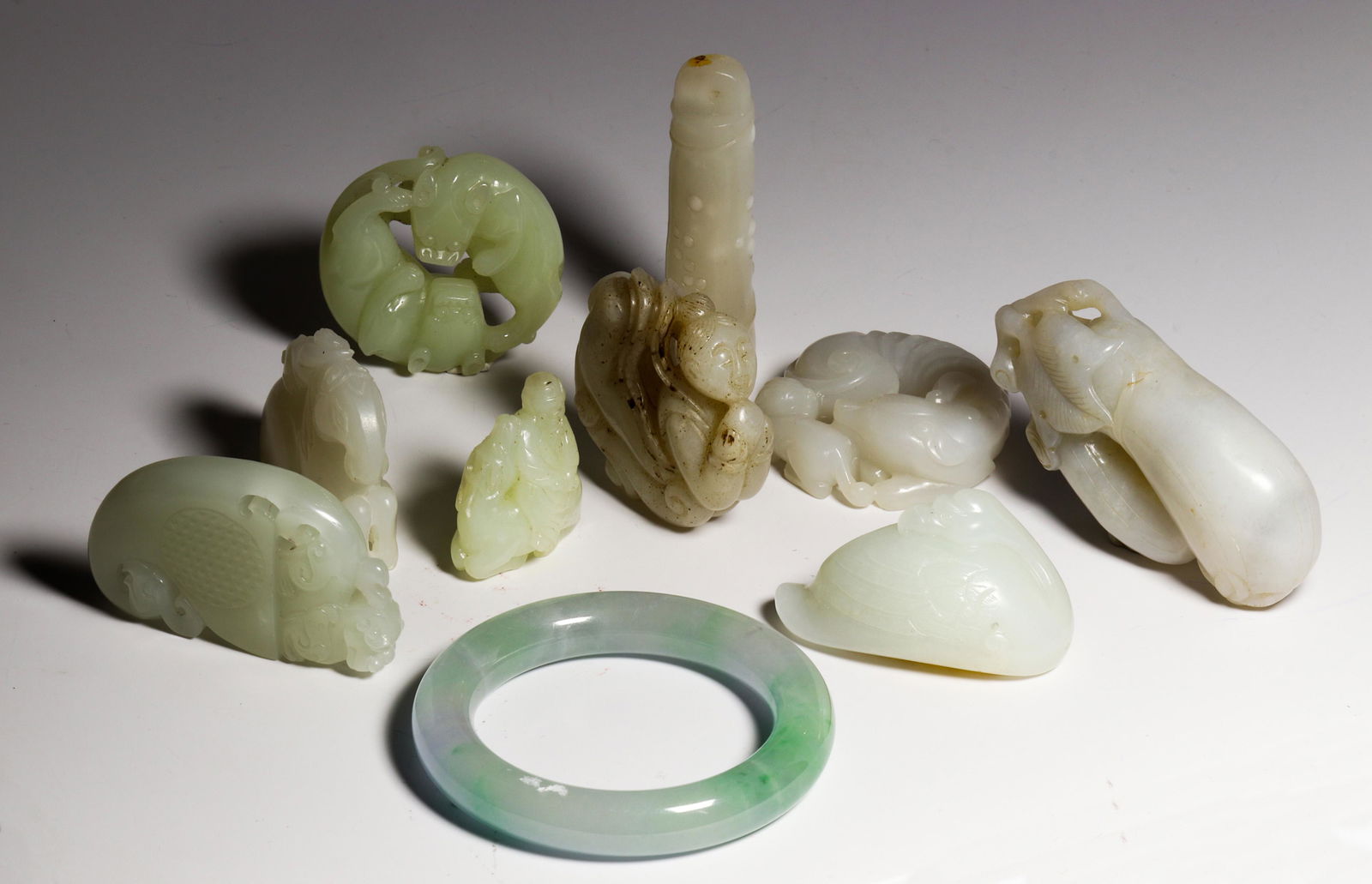 (lot of 10) Chinese hardstone carvings (1 of 4)