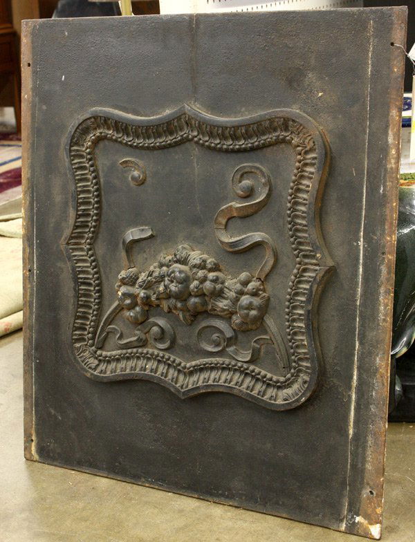 Cast Iron Furnace Cover: Cast iron furnace cover 18th / 19th century