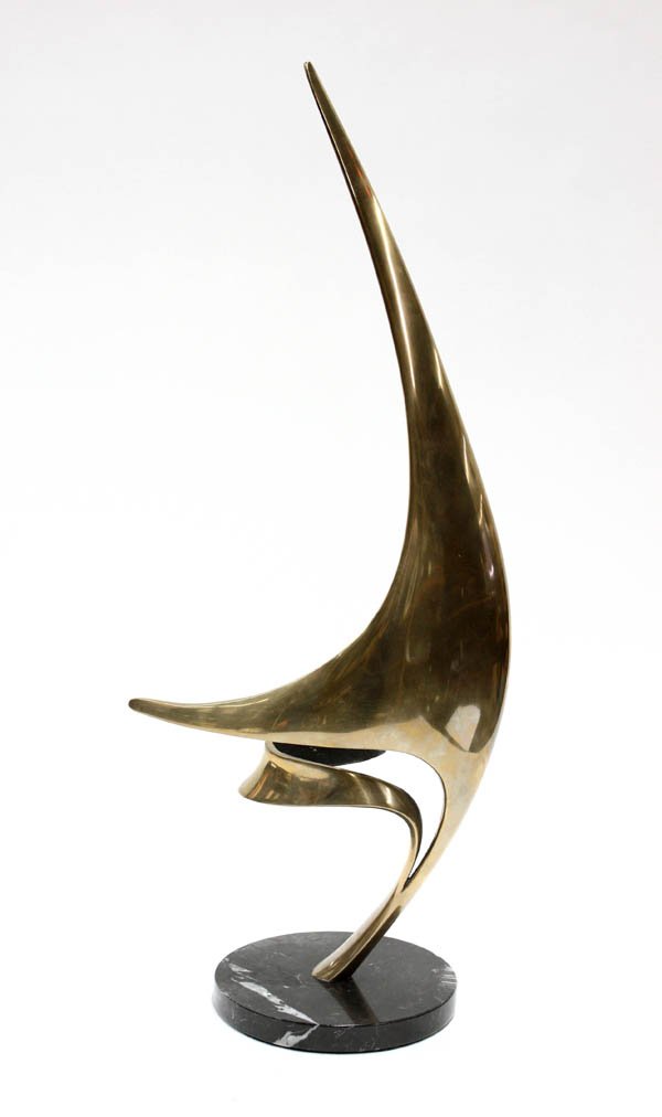 Bob Bennett polished brass abstract sculpture: Bob Bennett polished brass abstract sculpture on marble base, inscribed Bob Bennett 1984 and numbered 32/100 26''h