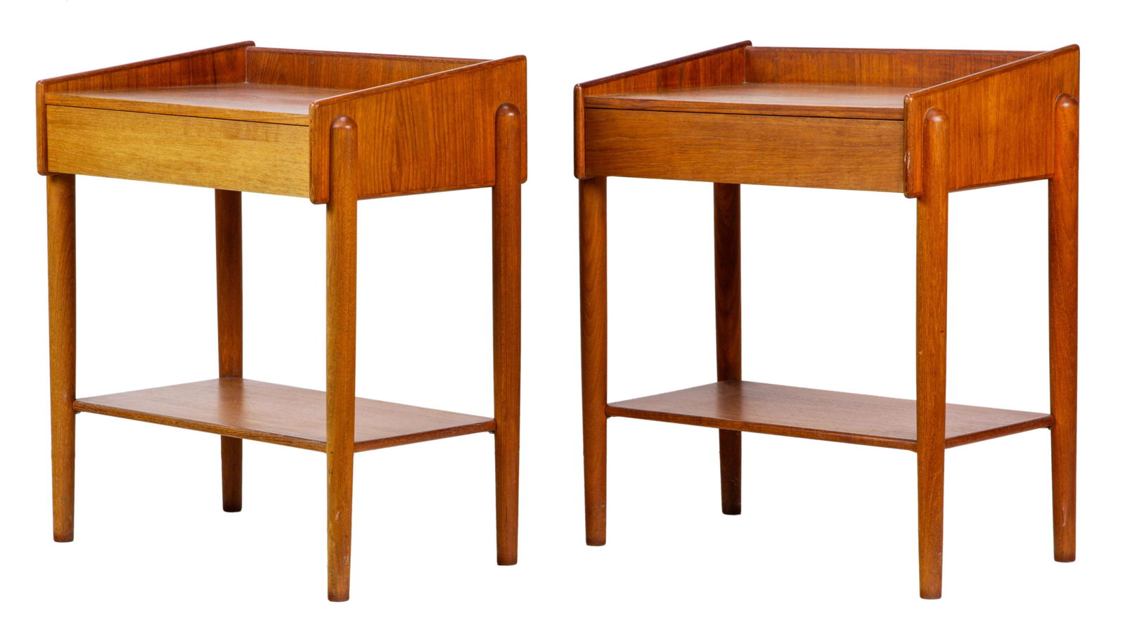 A pair of Borge Mogensen Model 148 nightstands (1 of 5)