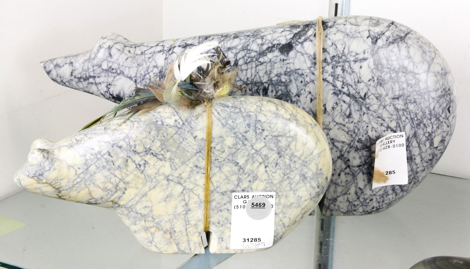 (lot of 2) Graduated pair of stone bear fetishes, (1 of 1)