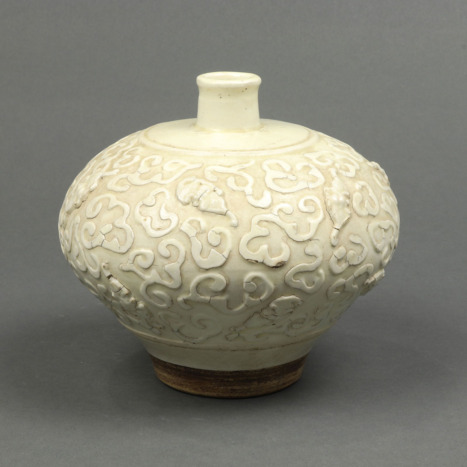 Chinese Cizhou type glazed vase (1 of 3)