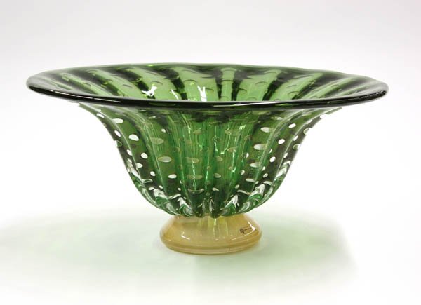 Vittorio Rigattieri Murano art glass bowl: Vittorio Rigattieri Murano art glass centerpiece bowl executed in forest green with large captured bubbles, the rounded base flecked with metallic gold, retaining Murano label and artist signed to bas