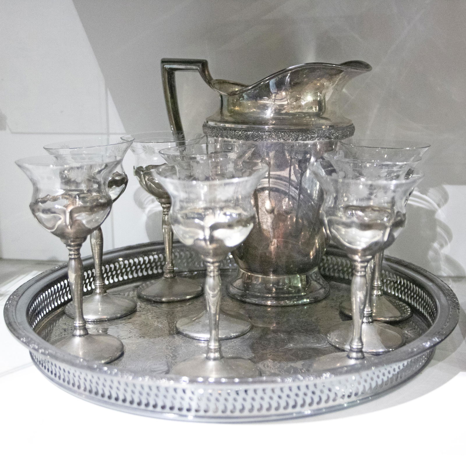 (lot of 10) Group of associated silver plate items (1 of 1)