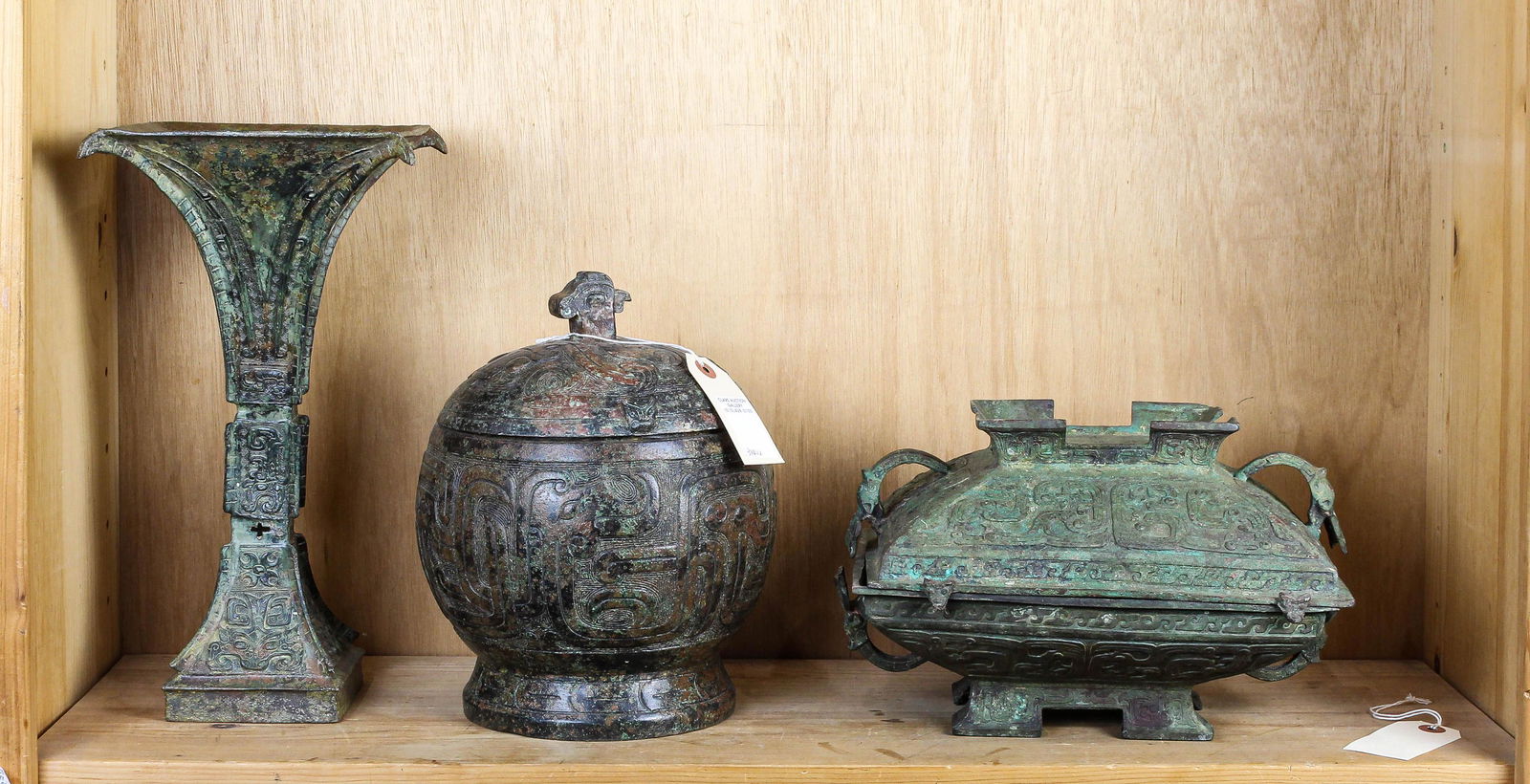 (lot of 3) Chinese archaistic bronze vessels (1 of 1)