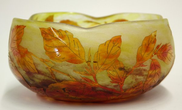 Daum Nancy cameo glass free form bowl: Daum Nancy cameo glass free form bowl, the pinched rim above an all over leaf form carved body, signed Daum Nancy 4''h x 8''w