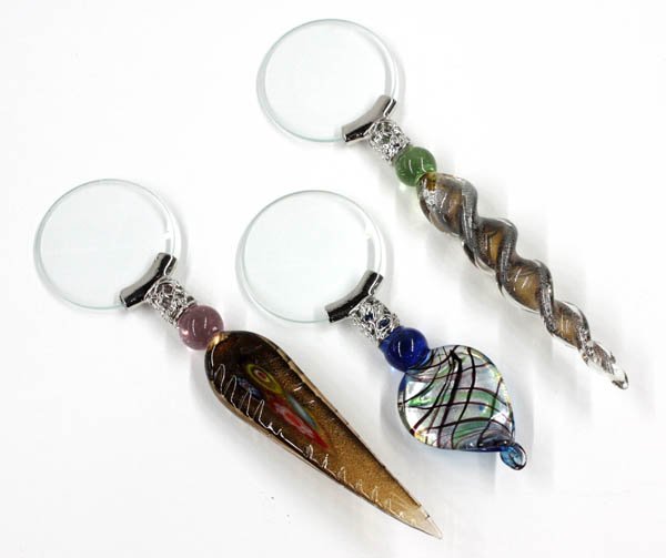 Magnifying glasses: (lot of 3) Magnifying glasses created with art glass handles