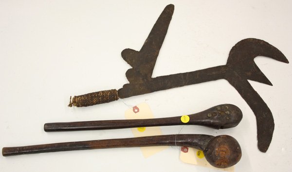 Adze, club and knife: (lot of 3) Central African adze missing blade; East African club; and a Congo throwing knife having signs of use