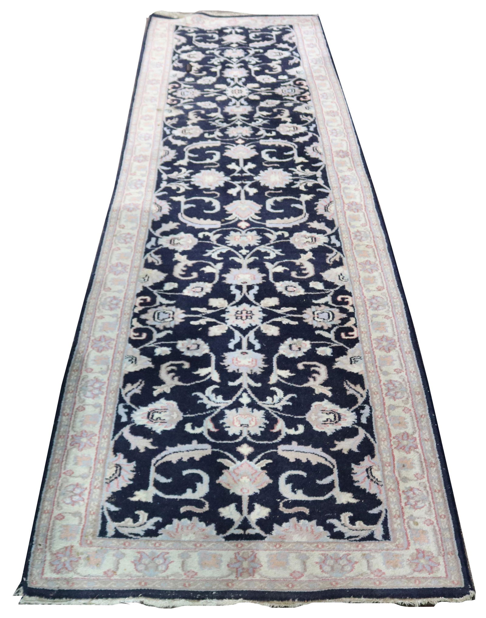 Indo Tabriz runner (1 of 3)