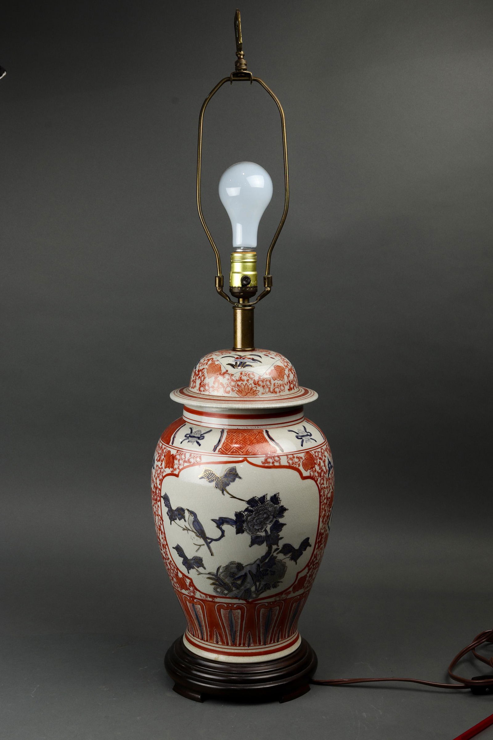 Asian enameled jar and cover (1 of 1)