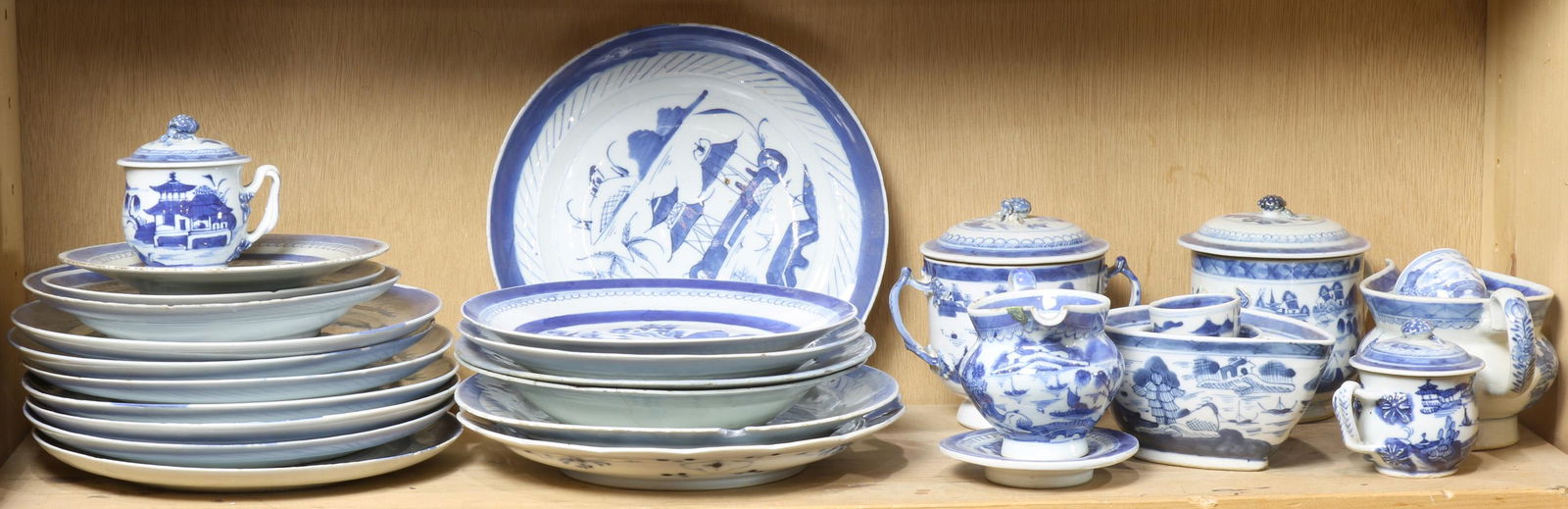 (lot of 27) Chinese Canton blue and white porcelains (1 of 1)