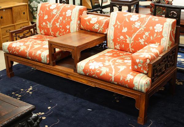 Chinese Wooden Settee/Table: Chinese hardwood carved settee, the back set with three pierced lattice panels and similarly carved arms framing the rectangular seat, all above a beaded edge scrolling apron and resting on straight s