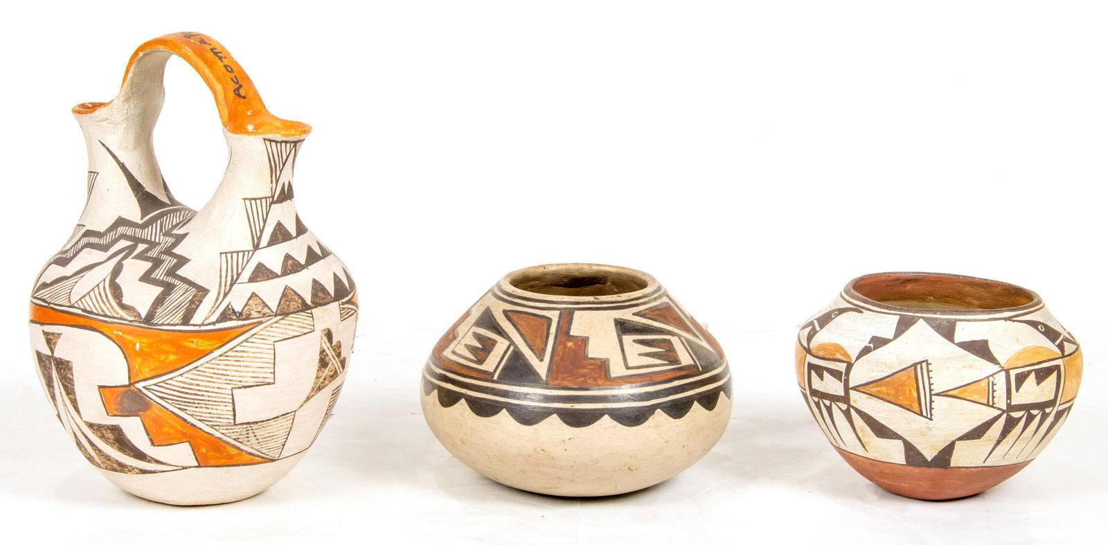 (lot of 3) Acoma or Acoma style pottery vessels: (2) (1 of 1)