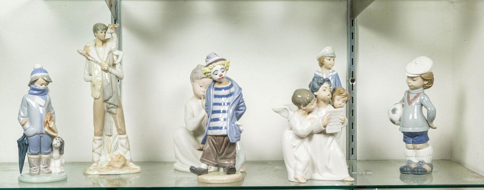 (Lot of 7) Lladro porcelain group, consisting of Little (1 of 1)