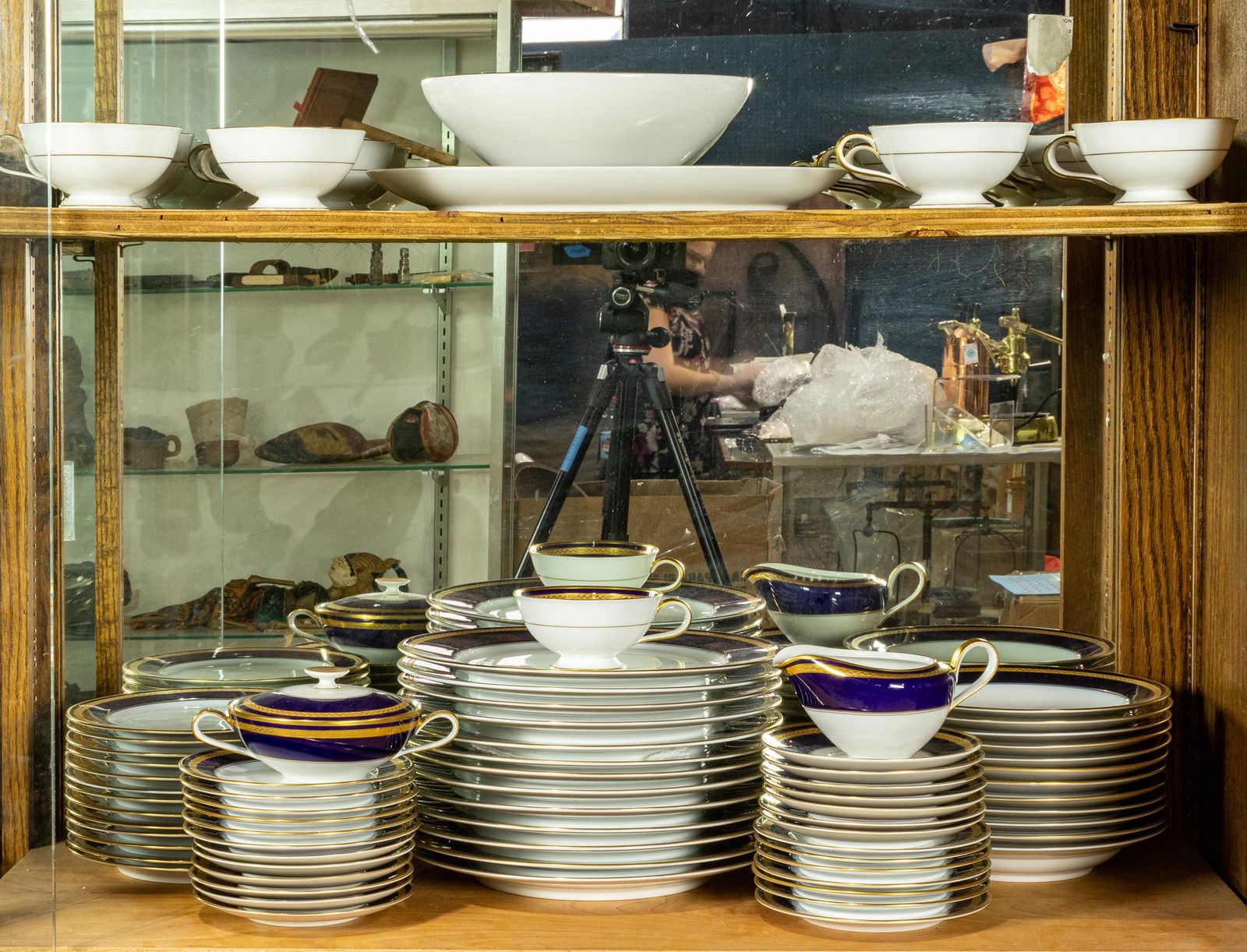 Hutschenreuther "Monarch" Partial table service for (1 of 1)