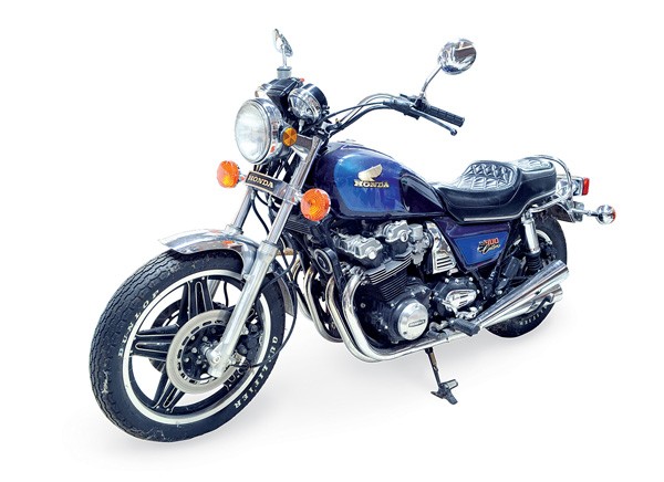 1982 Honda Cb Custom motorcycle: 1982 Honda Cb 900 Custom motorcycle, approx. 7900 miles, vin # 1HFSC0405CA212861