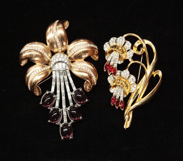 Eisenberg and Coro Craft fashion jewelry brooches: (lot of 2) Eisenberg Original fashion jewelry gold and silver toned brooch with amethyst bead accents, 108mm x 73mm, together with a Coro Craft flower brooch in gold tone with clear rhinestones and si