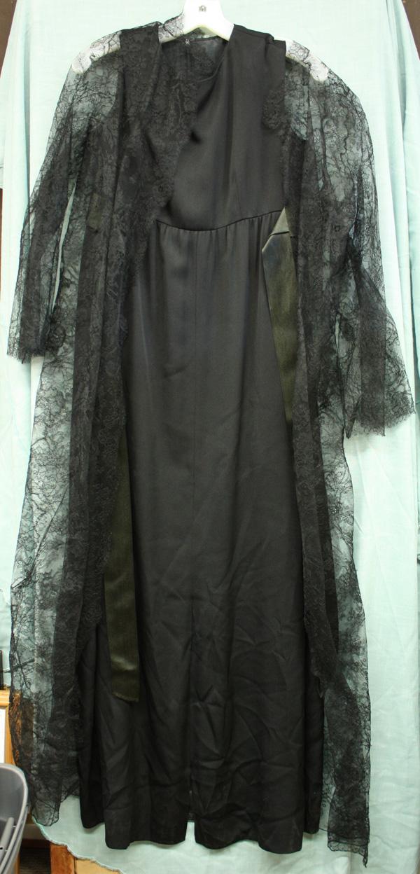 vintage and retro fashions and scarves: (lot of 13 plus one bag) Group of vintage and retro fashions and scarves, from the estate of Jane Wyatt, actress