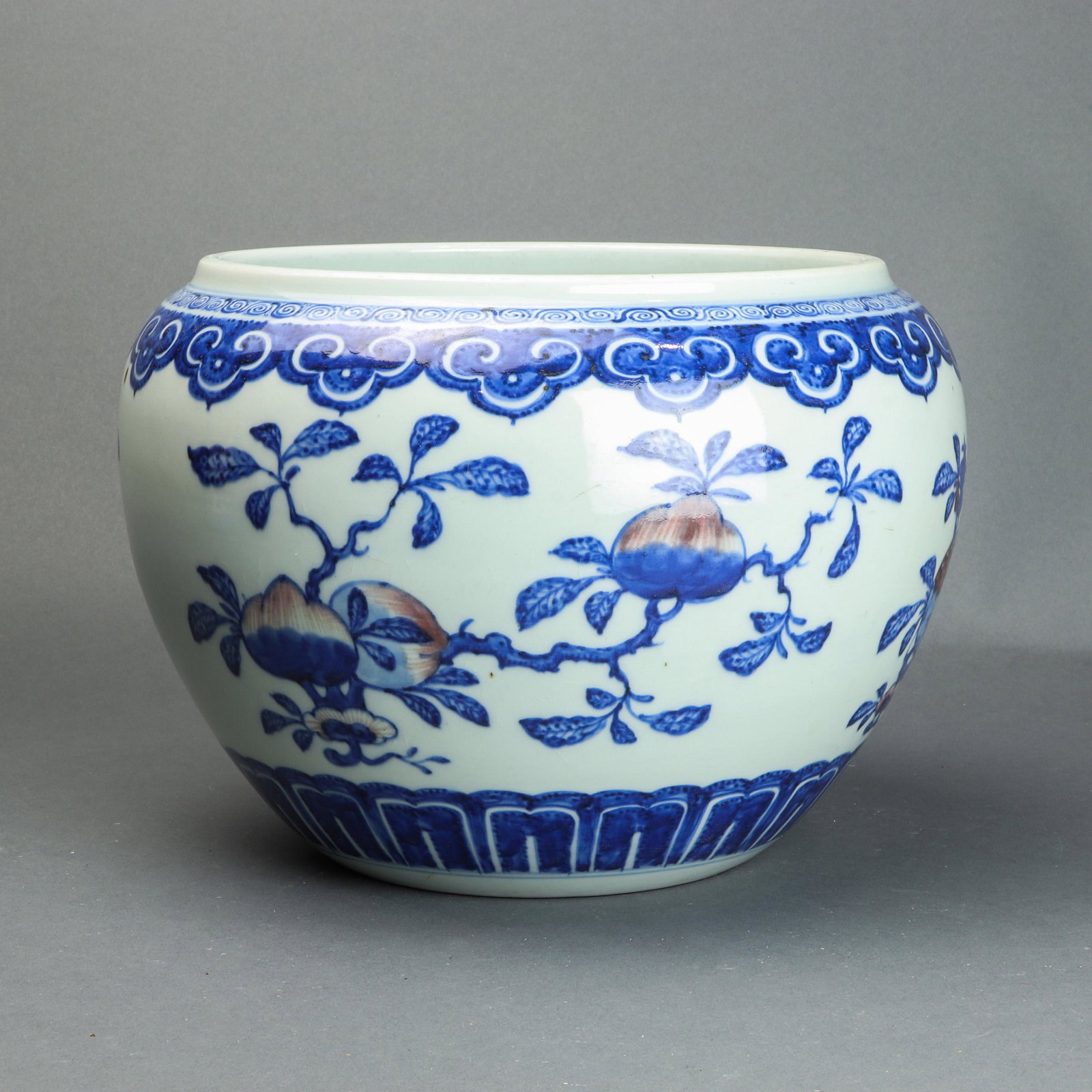 Chinese blue and white jardiniere (1 of 3)