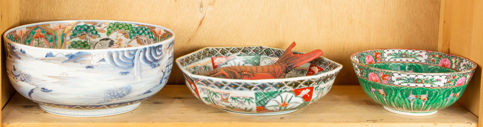 (lot of 4) Asian decorations (1 of 1)