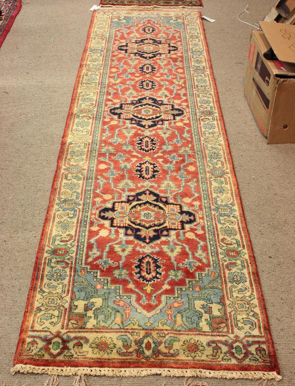 Pair of Agra Serapi runners: Pair of Agra Serapi runners, 2'7'' x 9''11''