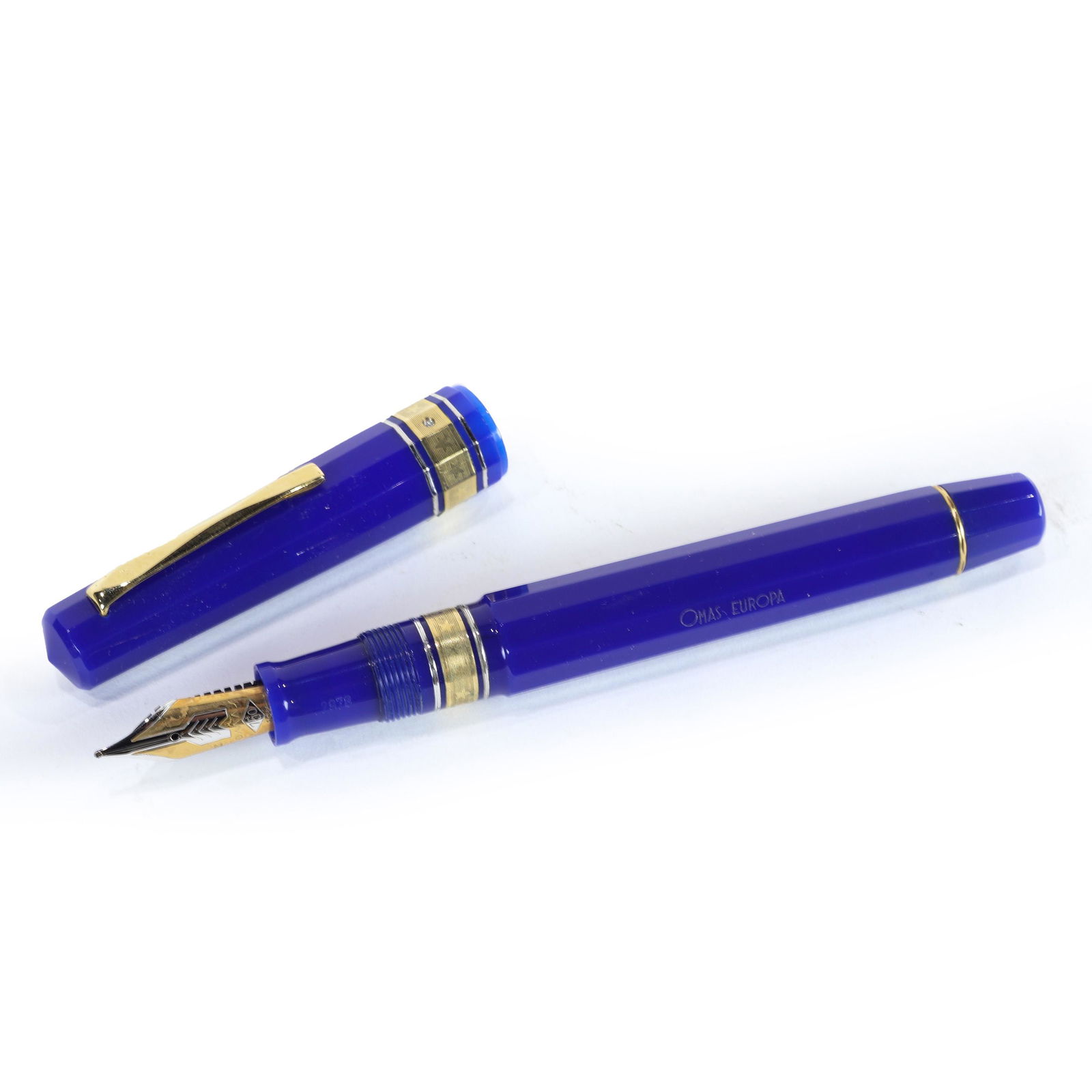 Italian Omas Europa limited edition fountain pen (1 of 2)