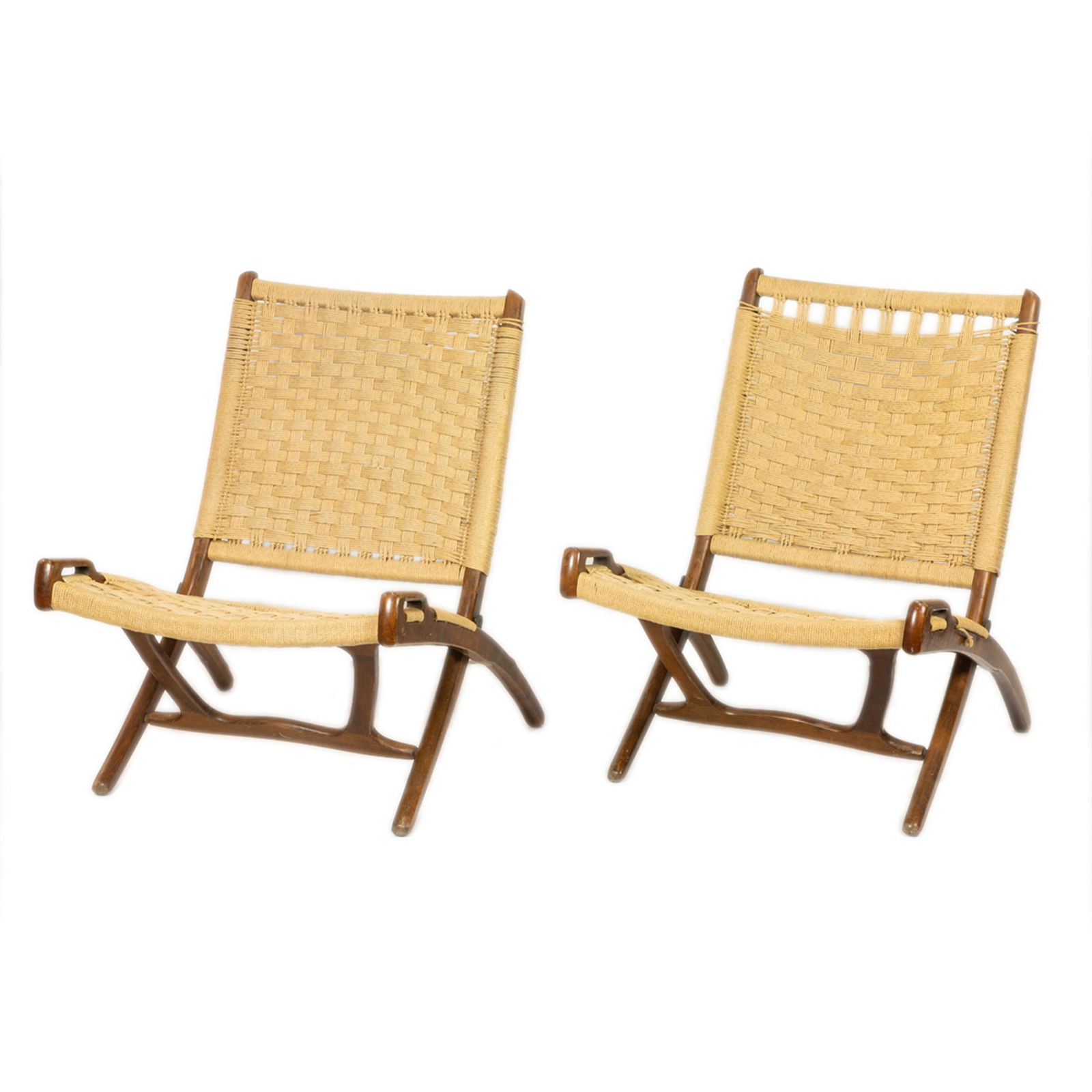 A pair of Hans Wegner style folding chairs (1 of 3)
