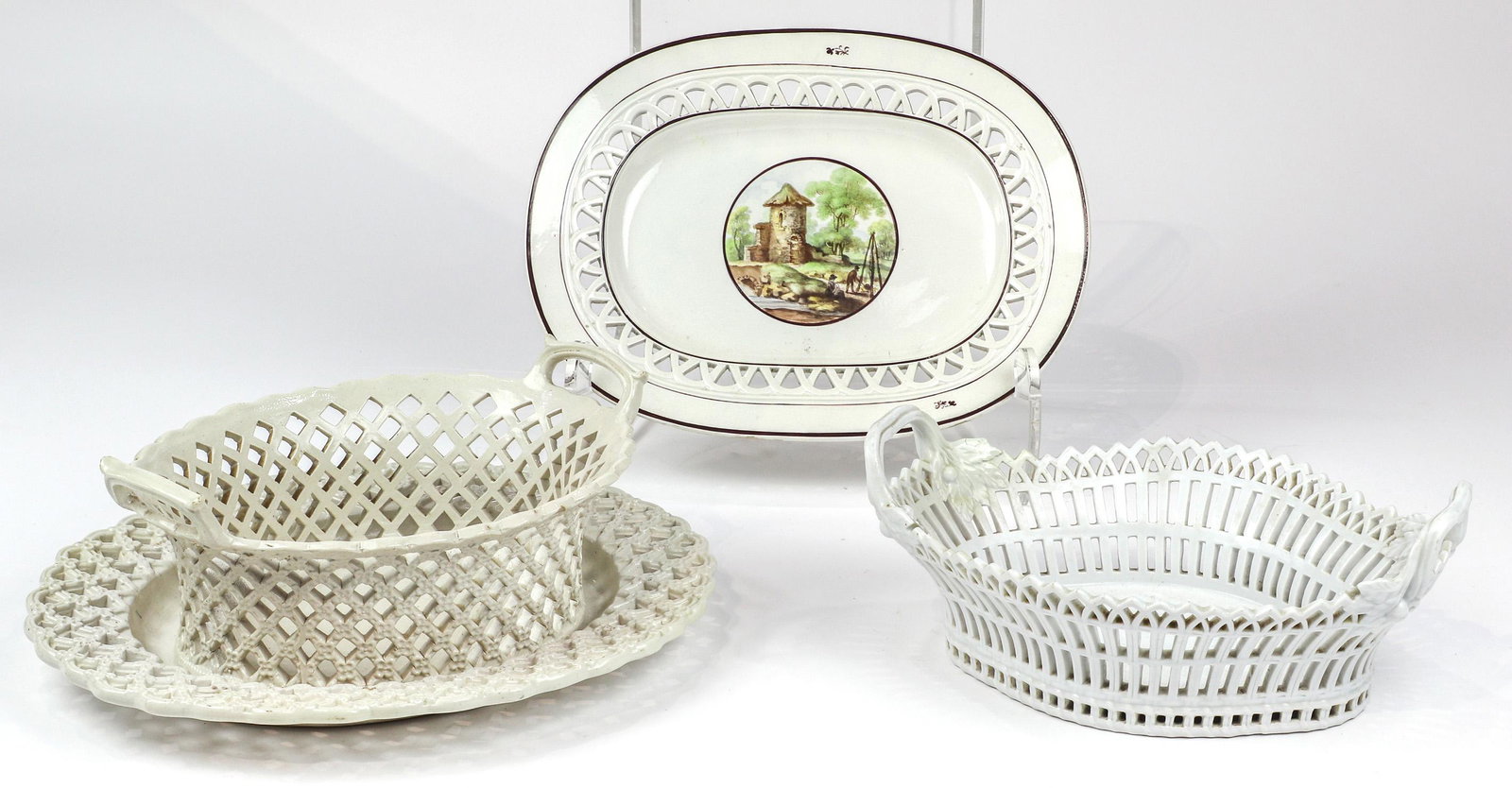 (lot of 4) Assembled group of reticulated ceramics (1 of 7)