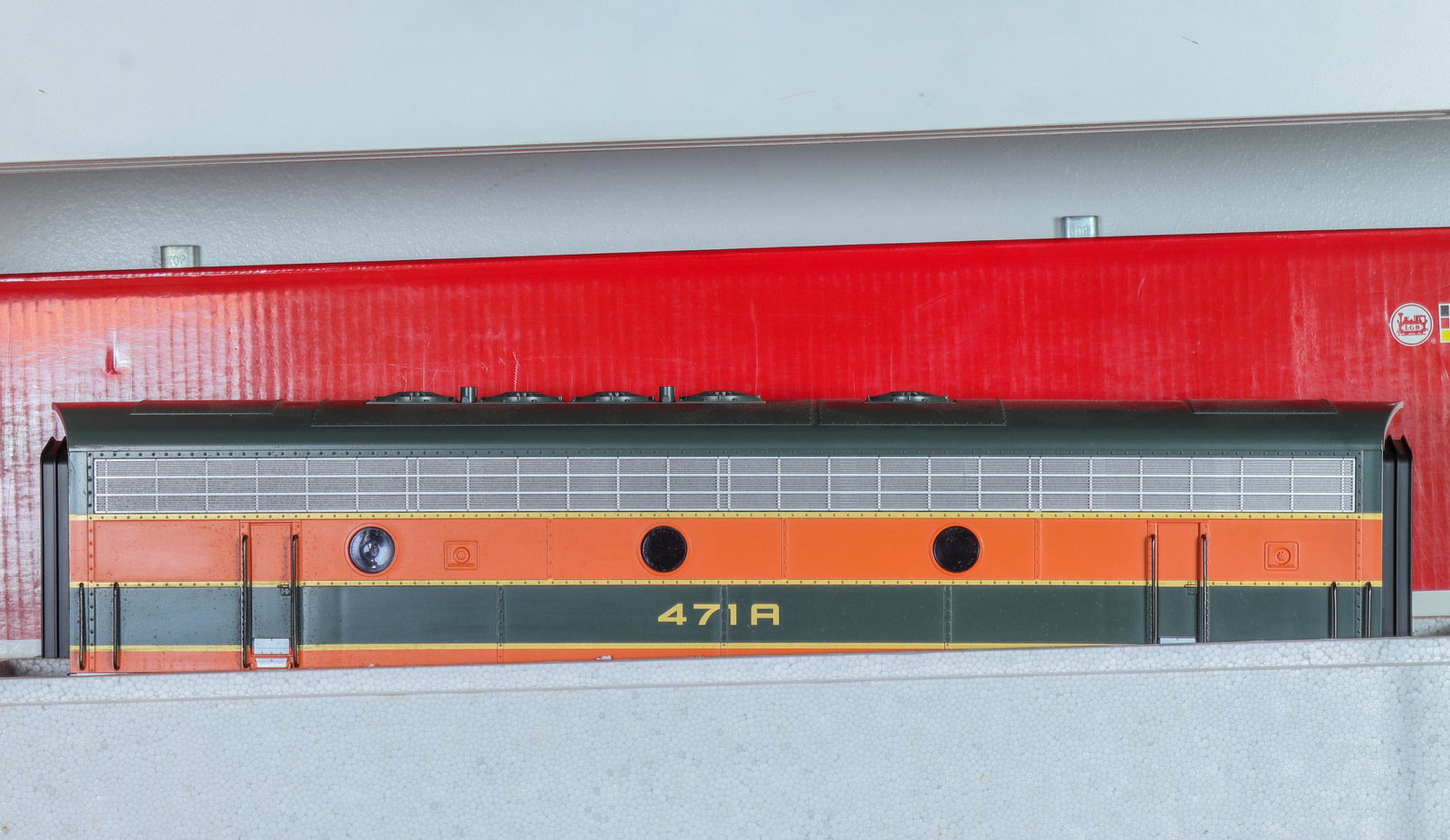 L.G.B. Great Northern Locomotive, in two parts (1 of 2)