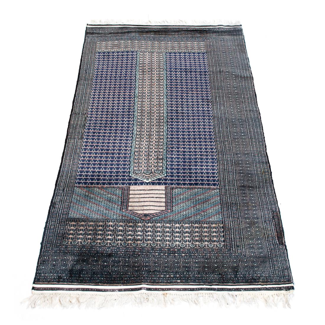 Persian prayer rug (1 of 4)