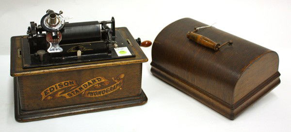 Edison Standard cylinder Phonograph Model C: Edison Standard cylinder Phonograph Model C, the Model C is a two-minute reproducer, housed in an oak finger-jointed case, (includes crank), phonograph with cover: 11''h x 12''w x 9''d, horn lacking