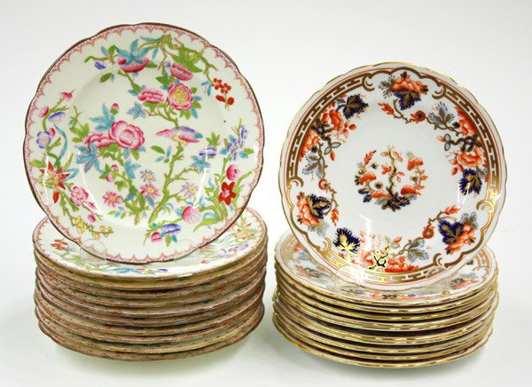 English porcelain group: (lot of 22) Assembled set of English porcelain, including eleven Mintons porcelain hors d'oeuvres plates 6.5'', together with eleven Royal Crown Derby porcelain hors d'oeuvres plates 6'', both sets ha