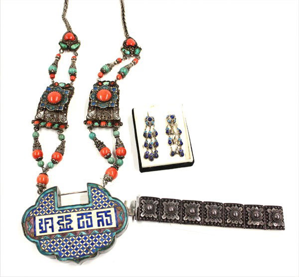 Assorted Himalayan/Chinese Jewelry: (lot of 4) Group of Himalayan and Chinese jewelry, consisting of: a necklace with a large enamel decorated silvered locket featuring four characters and reversed by chased chrysanthemums on a granulat